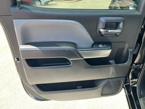 Used 2018 Chevrolet Silverado 1500 LT w/ LT Eassist Package AWD/4WD image 19