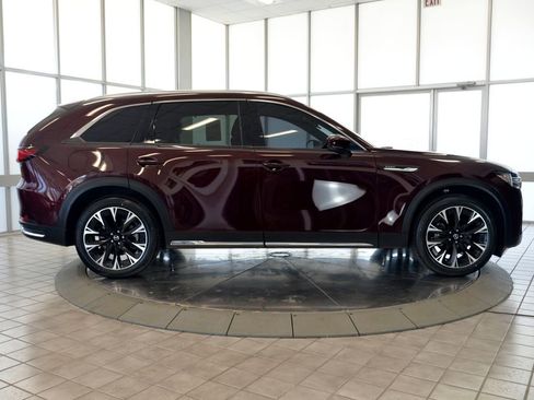Certified 2024 MAZDA CX-90 Plug-In Hybrid w/ Premium Plus AWD/4WD image 9