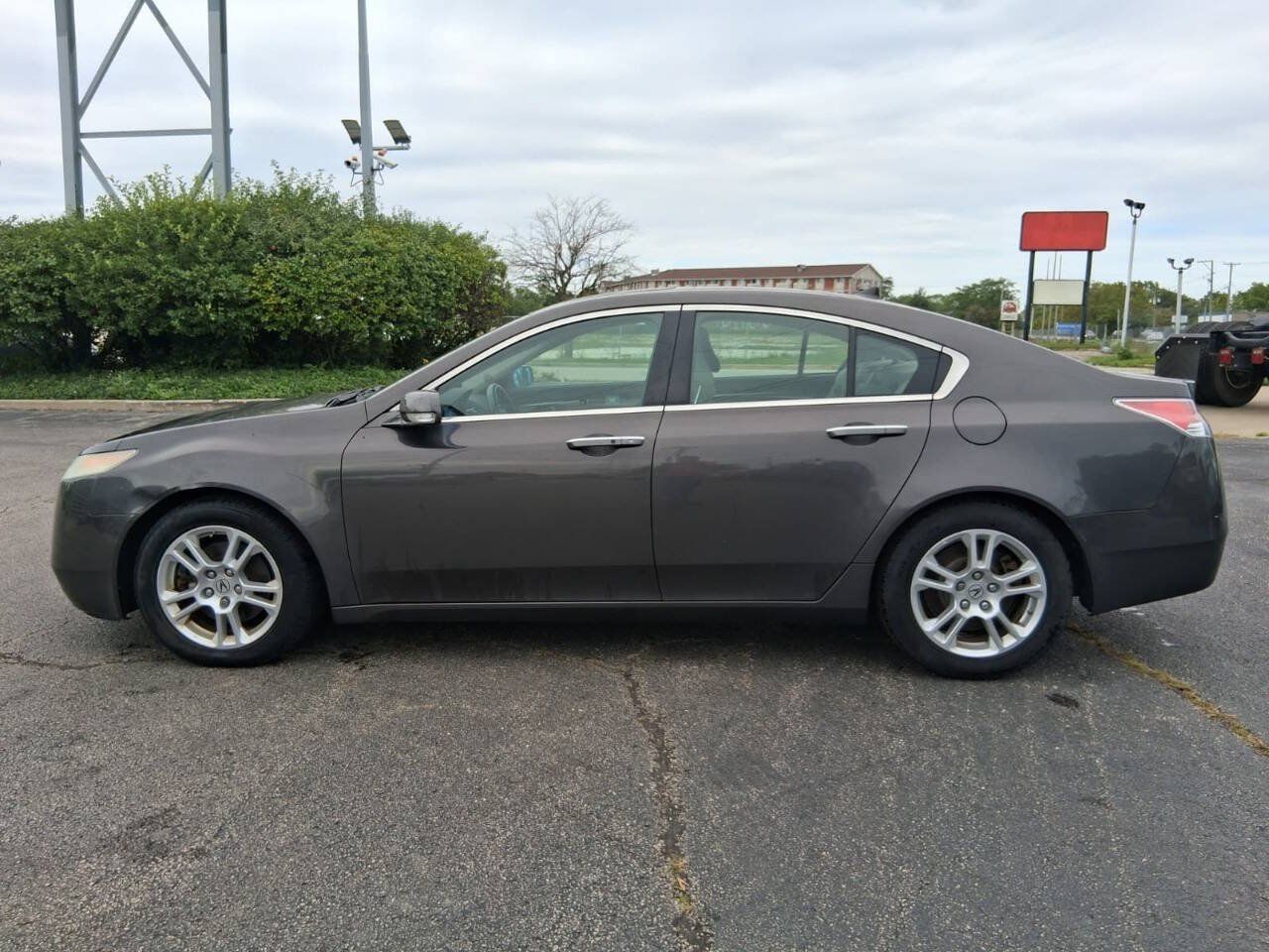 Used 2010 Acura TL w/ Technology Package FWD image 5