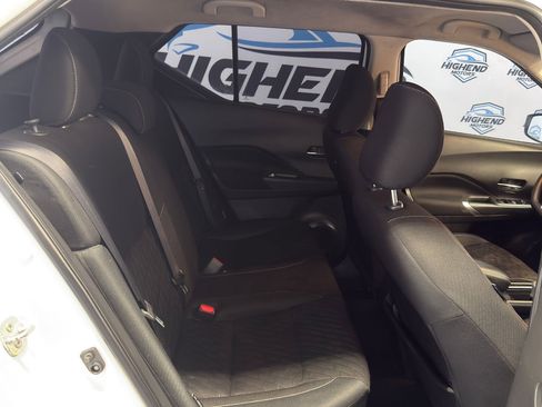 Used 2021 Nissan Kicks SV image 18