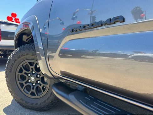 Used 2021 Toyota Tacoma SR5 RWD image 39