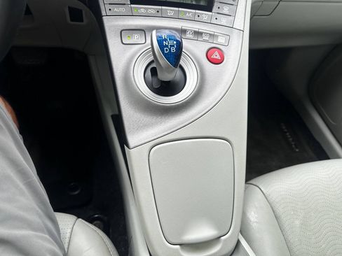 Used 2013 Toyota Prius Two FWD image 19