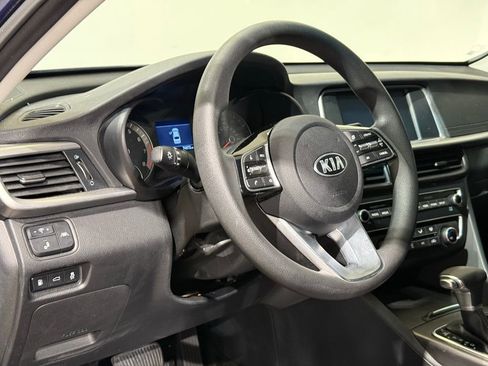 Used 2020 Kia Optima LX image 16
