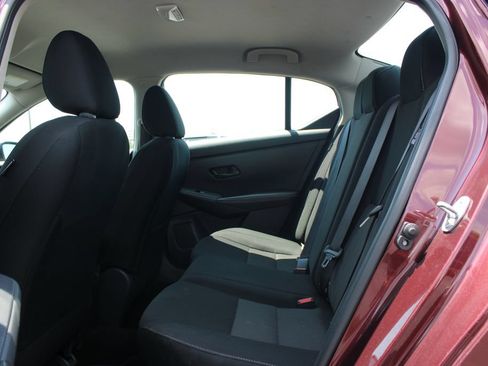 Used 2024 Nissan Sentra SV FWD image 22
