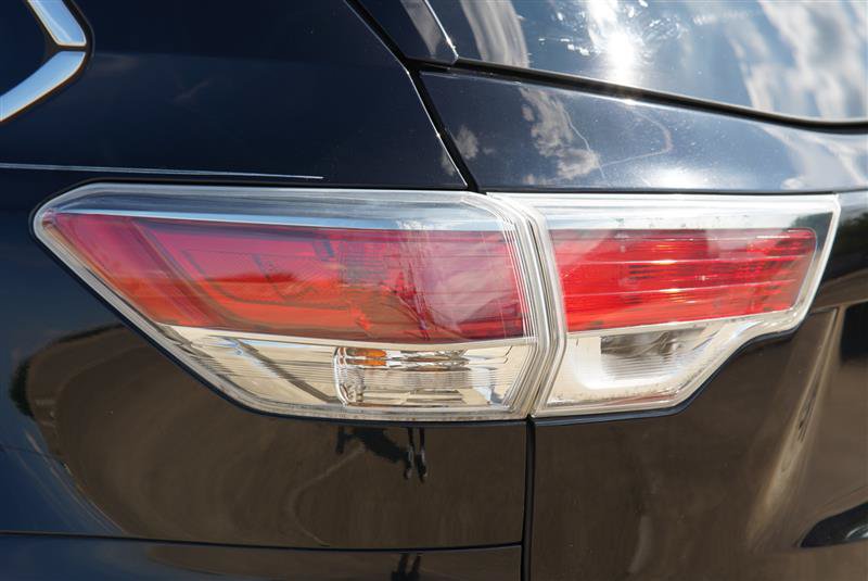 Used 2015 Toyota Highlander XLE FWD image 31