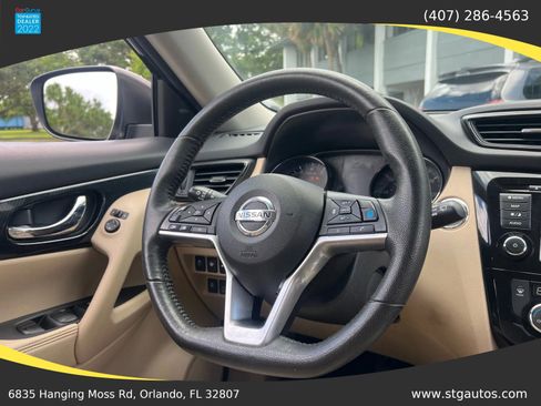Used 2019 Nissan Rogue SL w/ Premium Package image 26