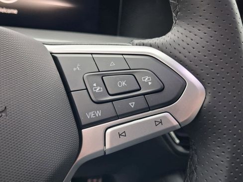 New 2026 Volkswagen Tiguan SE R-Line AWD/4WD image 21