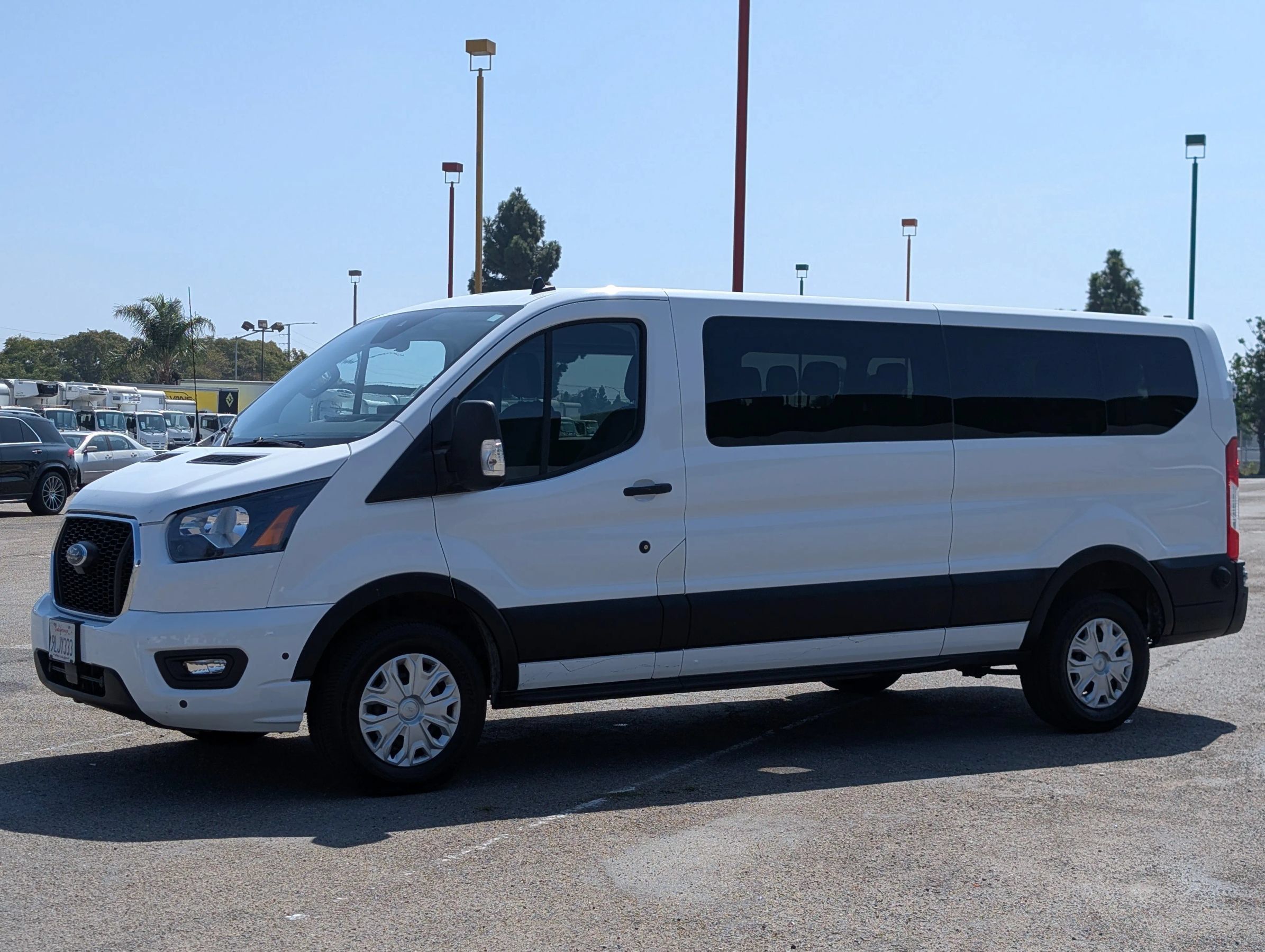 Used 2024 Ford Transit 350 XLT RWD image 3