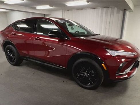 Certified 2024 Buick Envista Sport Touring w/ Convenience I Package image 2