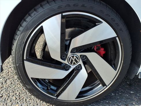 Certified 2024 Volkswagen GTI S image 9