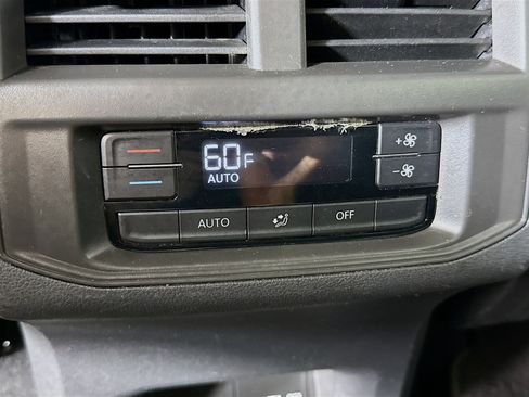 Used 2023 Volkswagen Atlas SE FWD image 29