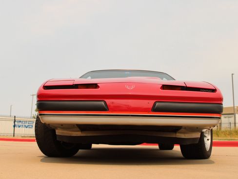 Used 1988 Pontiac Firebird Formula RWD image 30