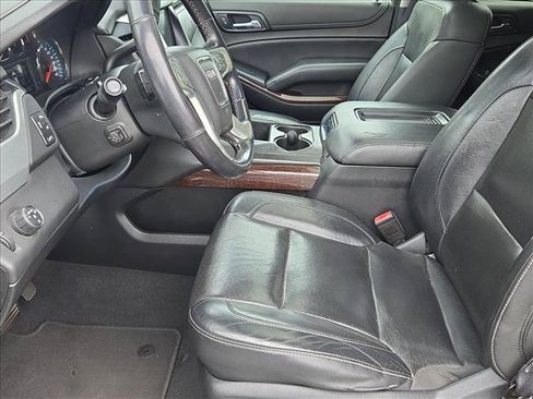 Used 2020 GMC Yukon XL SLT w/ Open Road Package RWD image 17
