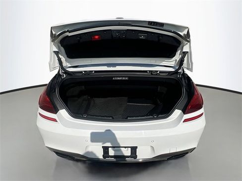 Used 2018 BMW 650i Convertible image 28