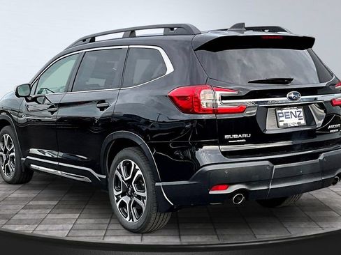 Used 2023 Subaru Ascent Limited w/ Technology Package AWD/4WD image 4