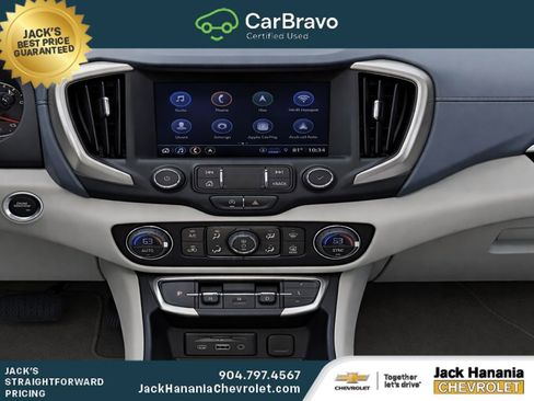 Used 2024 GMC Terrain Denali w/ Denali Premium Package AWD/4WD image 15