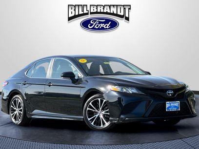 Used 2019 Toyota Camry SE w/ Convenience Package