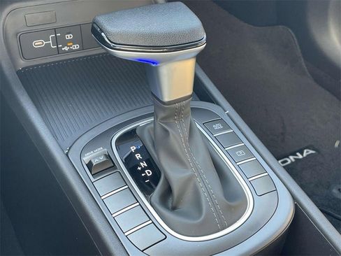 New 2026 Hyundai Kona SE image 16