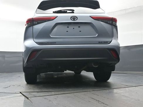 Used 2022 Toyota Highlander XLE image 40