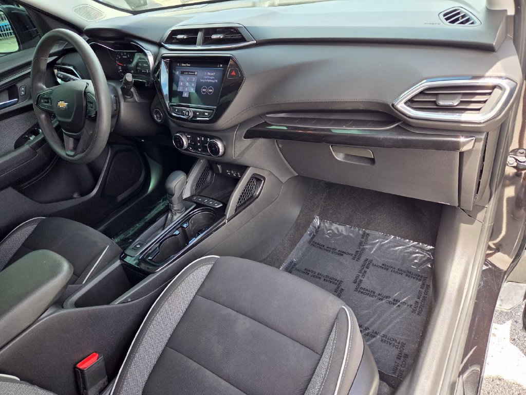 Used 2021 Chevrolet TrailBlazer LT w/ Convenience Package FWD image 15