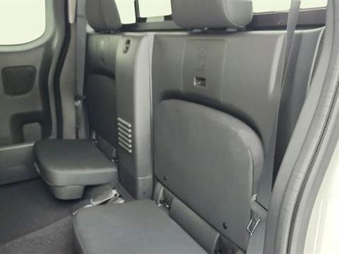 Certified 2025 Nissan Frontier SV w/ SV Convenience Package RWD image 20