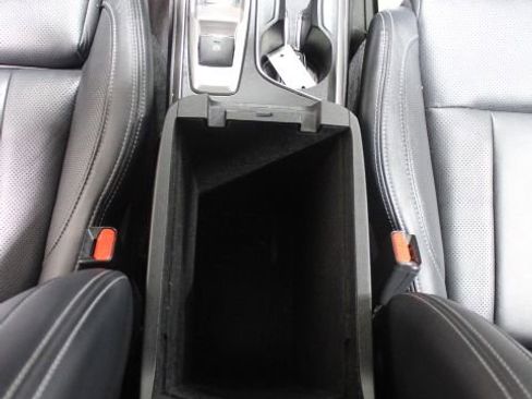 Used 2022 Subaru Ascent Limited w/ Technology Package image 35