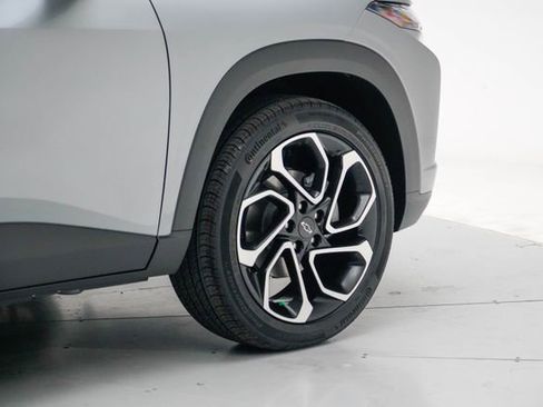 New 2026 Chevrolet Trax RS w/ Sunroof Package FWD image 8