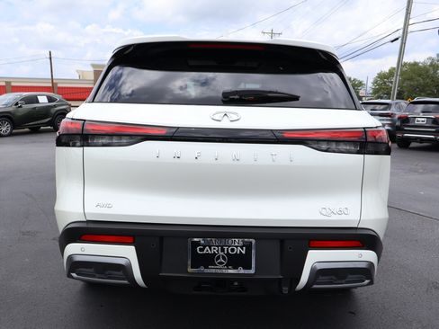 Used 2025 INFINITI QX60 Sensory w/ Vision Package AWD/4WD image 4