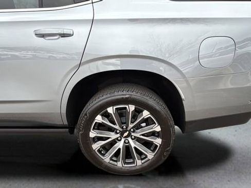 Certified 2025 Chevrolet Tahoe High Country image 36