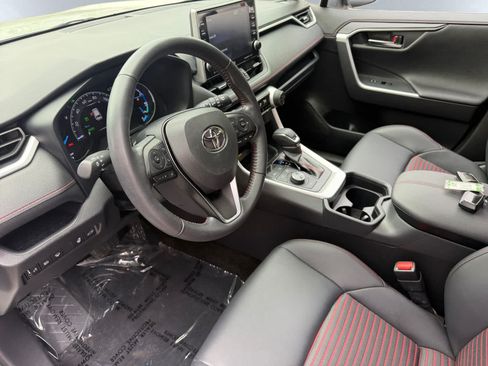 Used 2021 Toyota RAV4 XSE w/ Weather Package AWD/4WD image 13