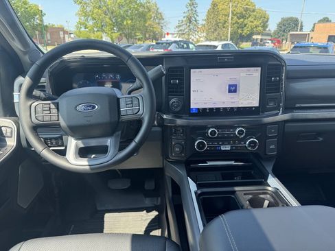 Used 2025 Ford F250 Lariat w/ Lariat Ultimate Package AWD/4WD image 10