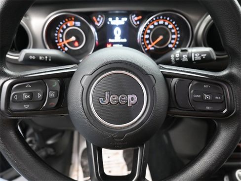 Used 2022 Jeep Wrangler Sport image 13