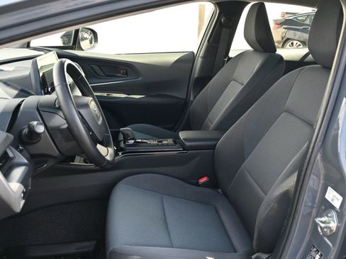 Used 2023 Toyota Prius LE image 14