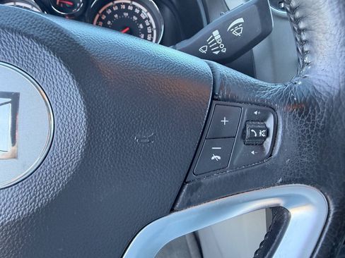Used 2009 Saturn Vue XR w/ Premium Trim Package FWD image 40