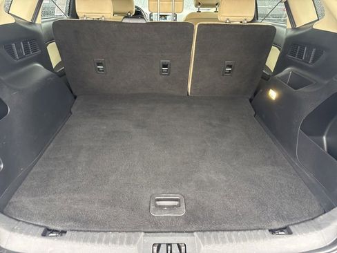 Used 2016 Ford Edge SE image 10