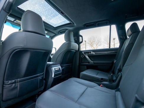 Used 2023 Lexus GX 460 Premium image 34