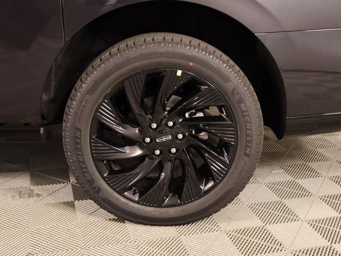 New 2025 Lincoln Navigator L Reserve w/ Jet Appearance Package AWD/4WD image 20