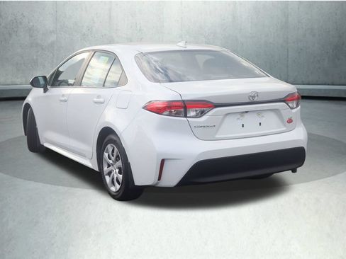 Used 2025 Toyota Corolla LE FWD image 13