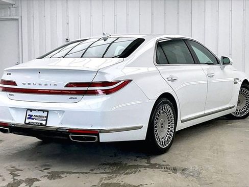 Used 2021 Genesis G90 3.3T Premium image 12