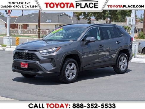 Used 2025 Toyota RAV4 XLE FWD image 1