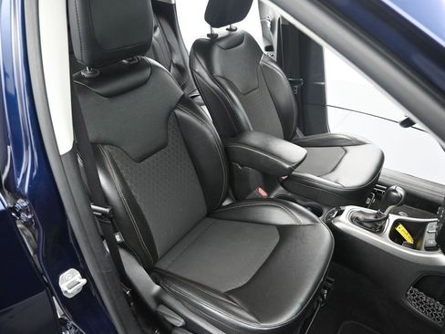 Used 2020 Jeep Compass Latitude image 12