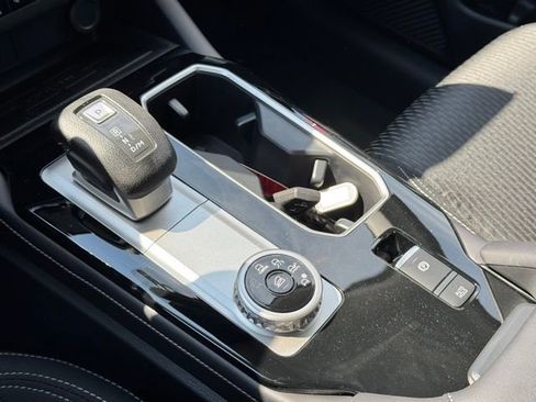 New 2026 Mitsubishi Outlander ES image 27