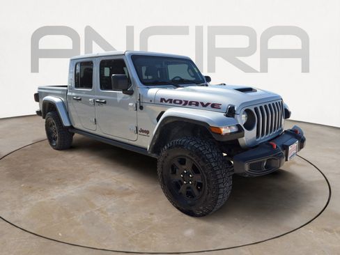 Used 2023 Jeep Gladiator Mojave AWD/4WD image 5
