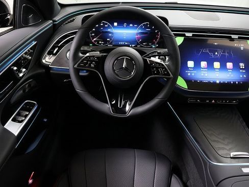 New 2026 Mercedes-Benz E 350 4MATIC Sedan image 14