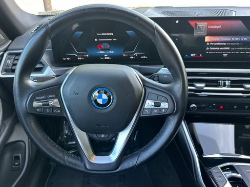 Used 2023 BMW i4 eDrive40 w/ Premium Package RWD image 18
