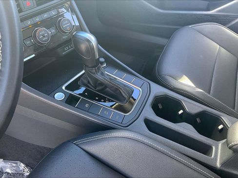 Used 2021 Volkswagen Jetta SE image 22