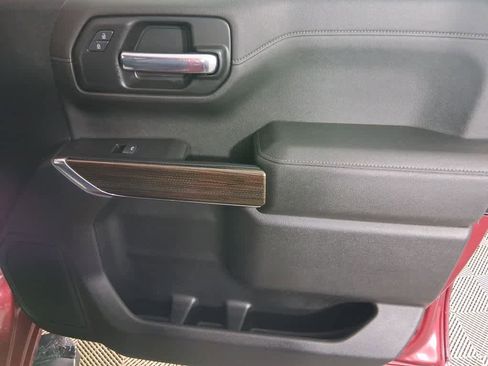 Used 2020 Chevrolet Silverado 1500 LT w/ All-Star Edition image 26