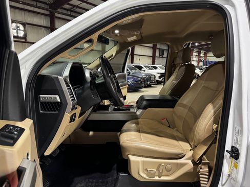 Used 2016 Ford F150 Lariat w/ Equipment Group 502A Luxury image 13