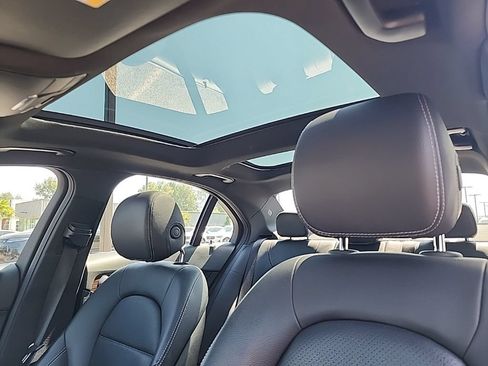 Used 2018 Mercedes-Benz C 300 4MATIC Sedan image 14