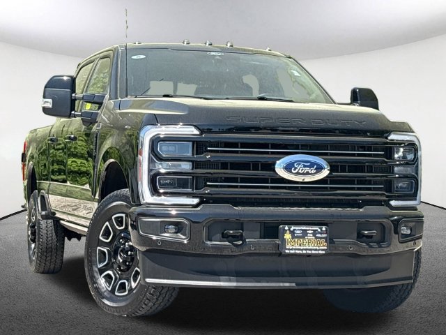 Certified 2025 Ford F350 Platinum AWD/4WD image 17